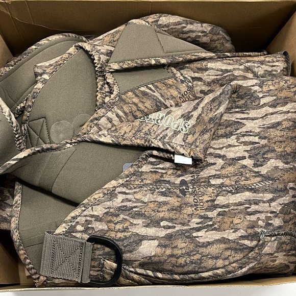 Magellan Outdoors Huntgear Sportsman 800 Boot Foot Waders Size 9 - Picture 1 of 4